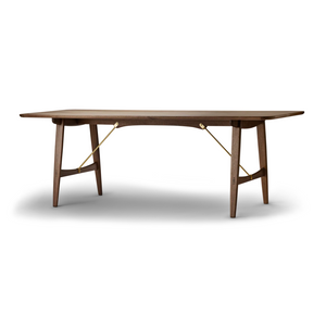 BM1160 | Hunting Table