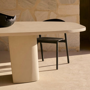 Canyon Outdoor Dining Table