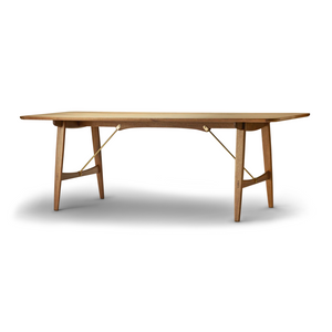 BM1160 | Hunting Table