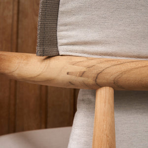 E008 | Embrace Outdoor Dining Chair