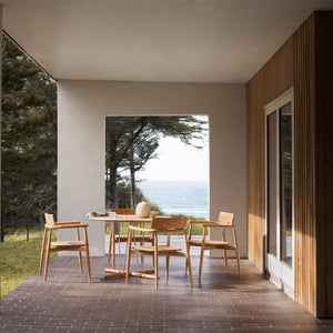 E008 | Embrace Outdoor Dining Chair