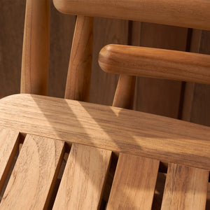 E008 | Embrace Outdoor Dining Chair