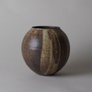 Orb Vase – Live Oak