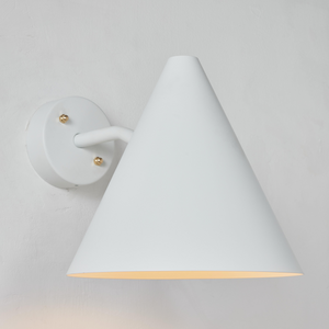 Tratten Wall Light