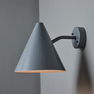 Tratten Wall Light