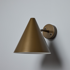 Tratten Wall Light