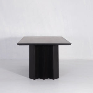 Zafal Dining Table